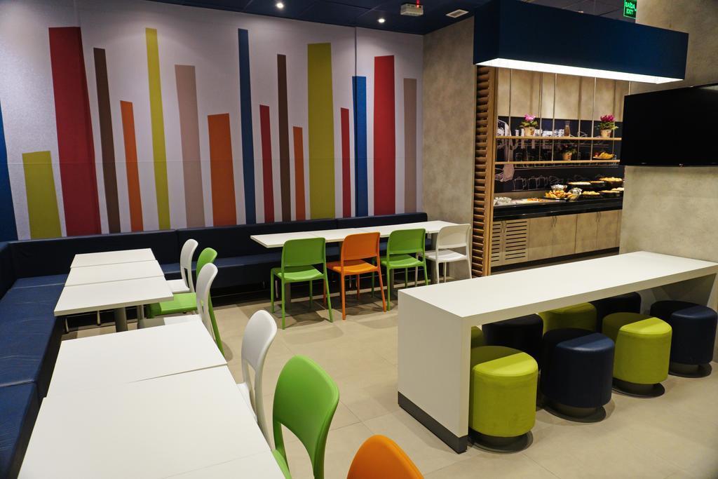 Ibis Budget Озаску Экстерьер фото