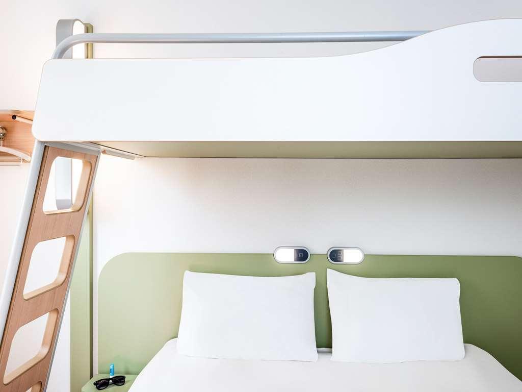 Ibis Budget Озаску Экстерьер фото