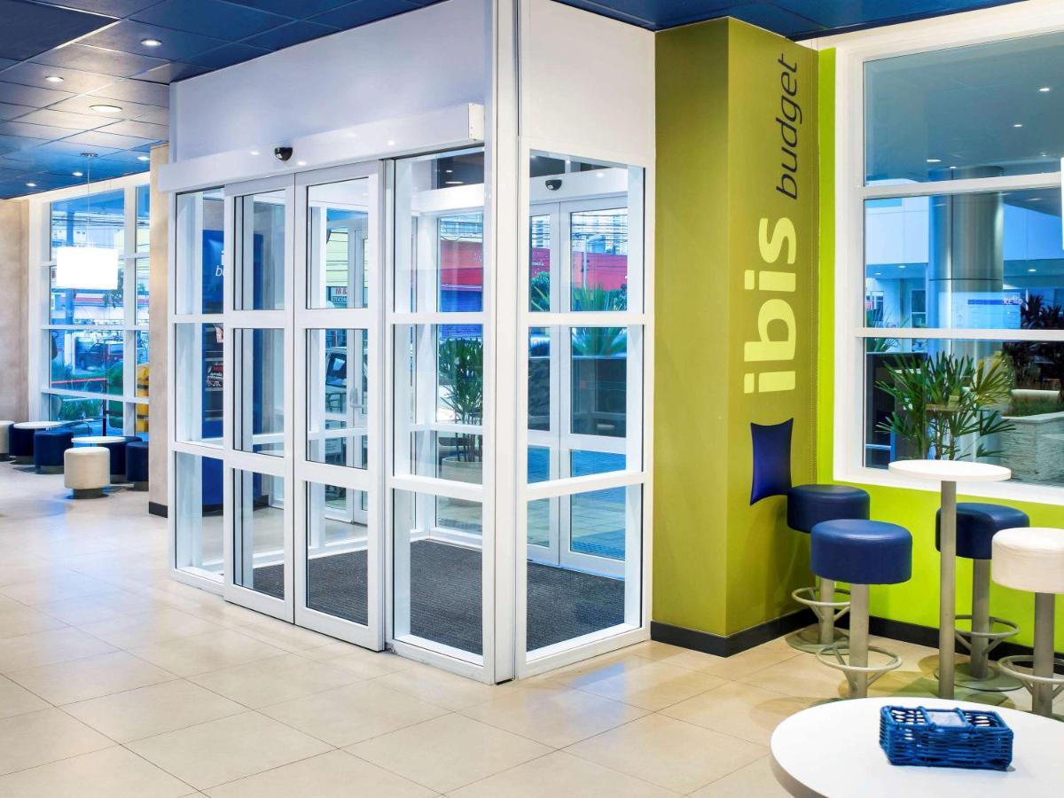 Ibis Budget Озаску Экстерьер фото